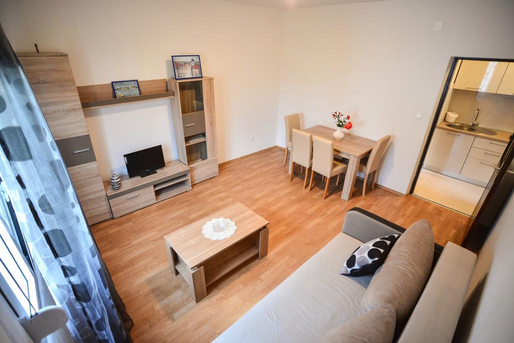 Apartament Bobo *