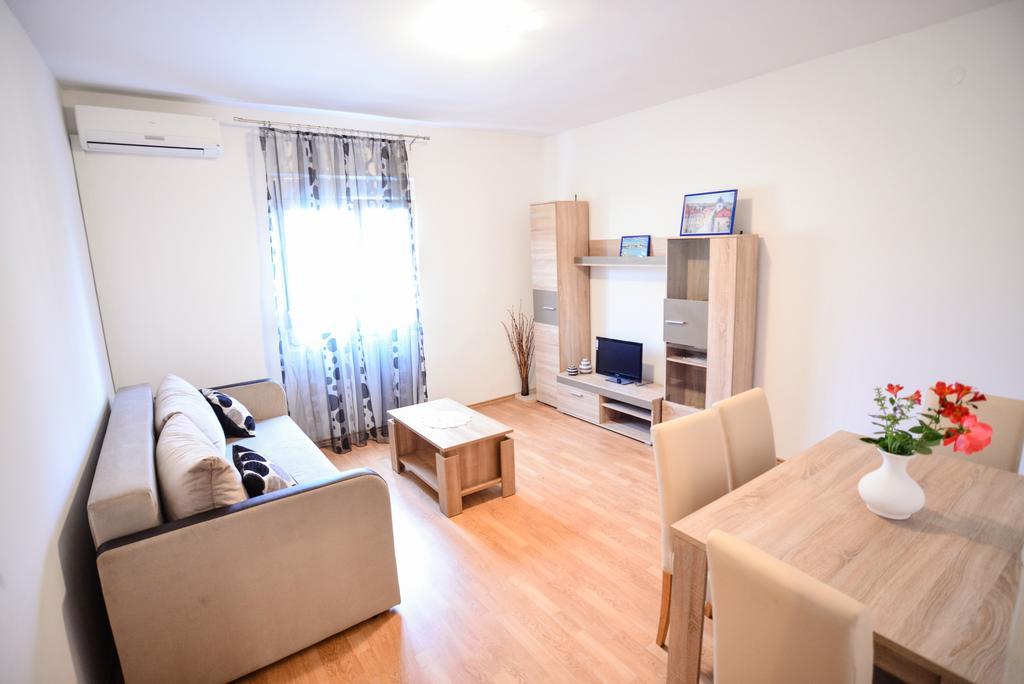 Apartament Bobo