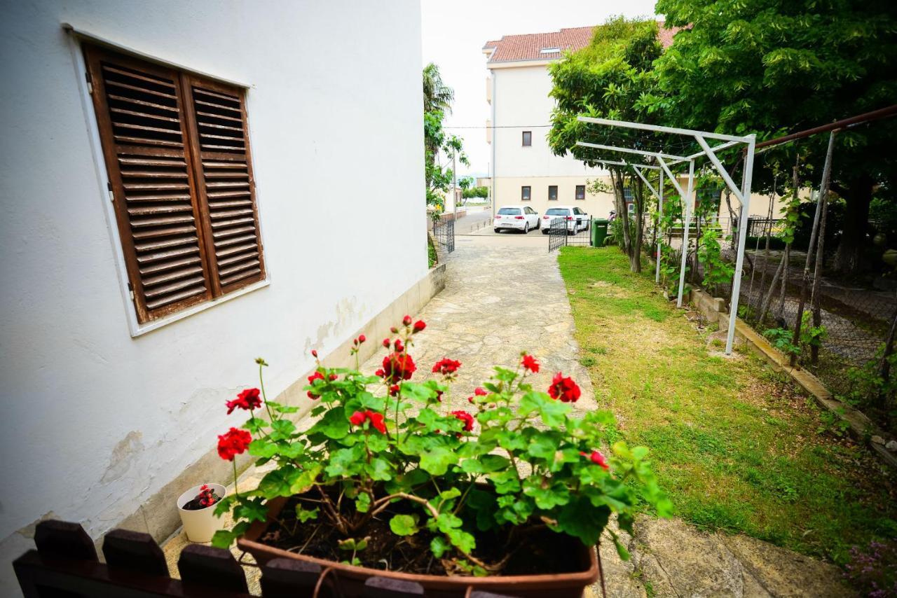 Apartament Bobo *